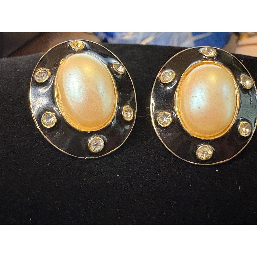 Vintage Style Black Enamel Faux Pearl Rhinestone Oval Gold Tone Stud Earrings